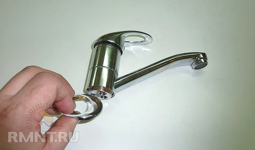 Потёк смеситель на кухне однорычажный. Ремонт смесителя рычажного типа. Разобрать шаровый смеситель hansgrohe. Разобрать смеситель oras. Картридж крана смесителя однорычажного 06612de6anca.
